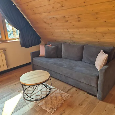 Na Skarpie Apartment *